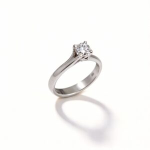 ANELLO SOLITARIO CON DIAMANTE NATURALE TAGLIO BRILLANTE KT. 0,61