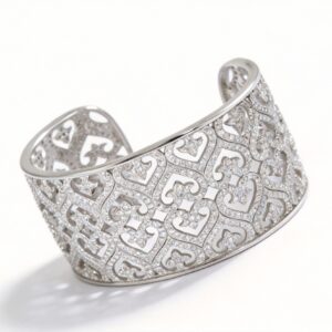 BRACCIALE RIGIDO IN ARGENTO E ZIRCONI